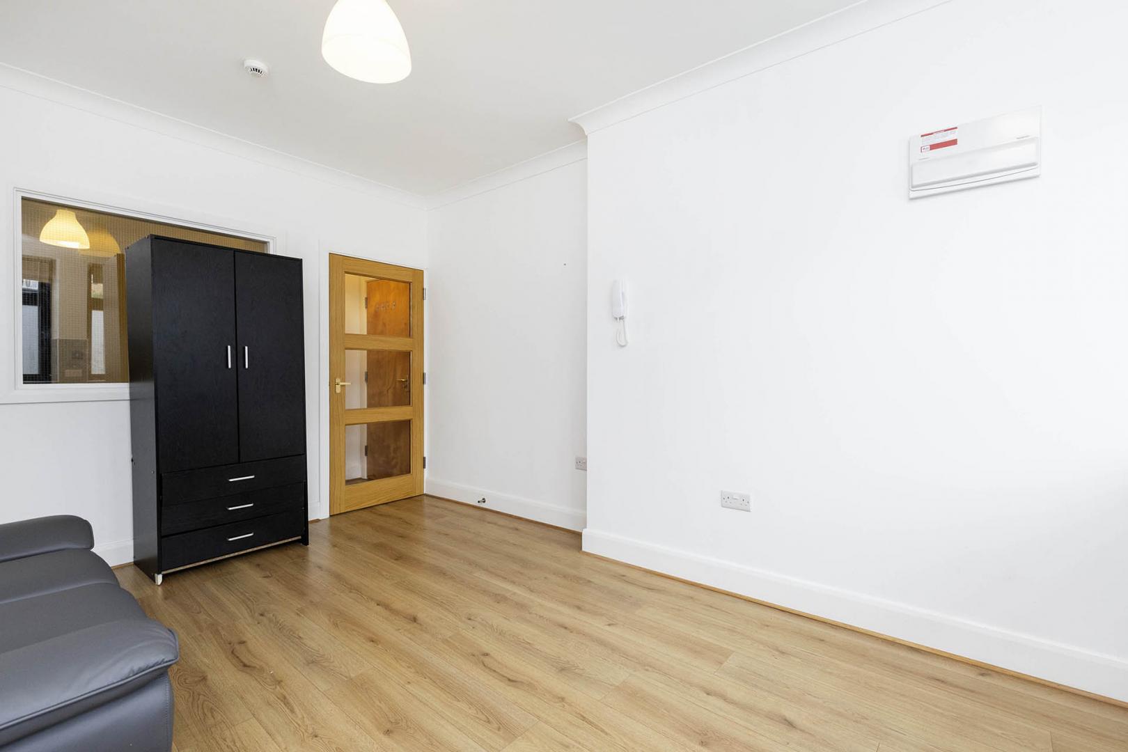 			Studio Apartment, 1 bath, 1 reception Apartment			 Burnley Road, Dollis Hill
